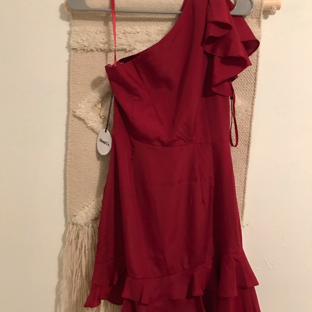 About Us Bianca One Shoulder Red Dress - Picture 5 of 6